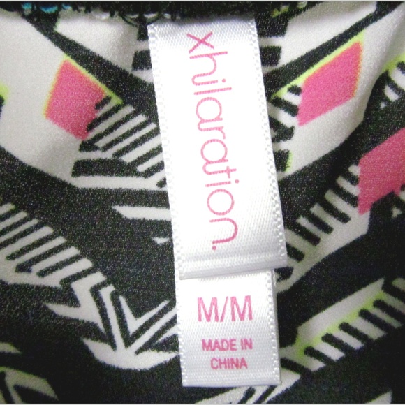Xhilaration Dress Size M Multi Color Short Sleeves - Picture 3 of 5